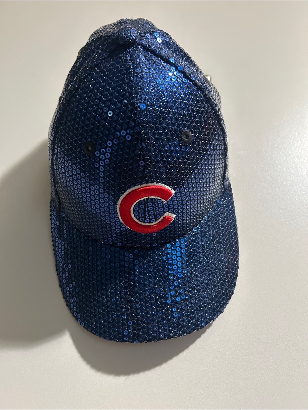 Cubs New Era Girls Blue Sequin Baseball Hay